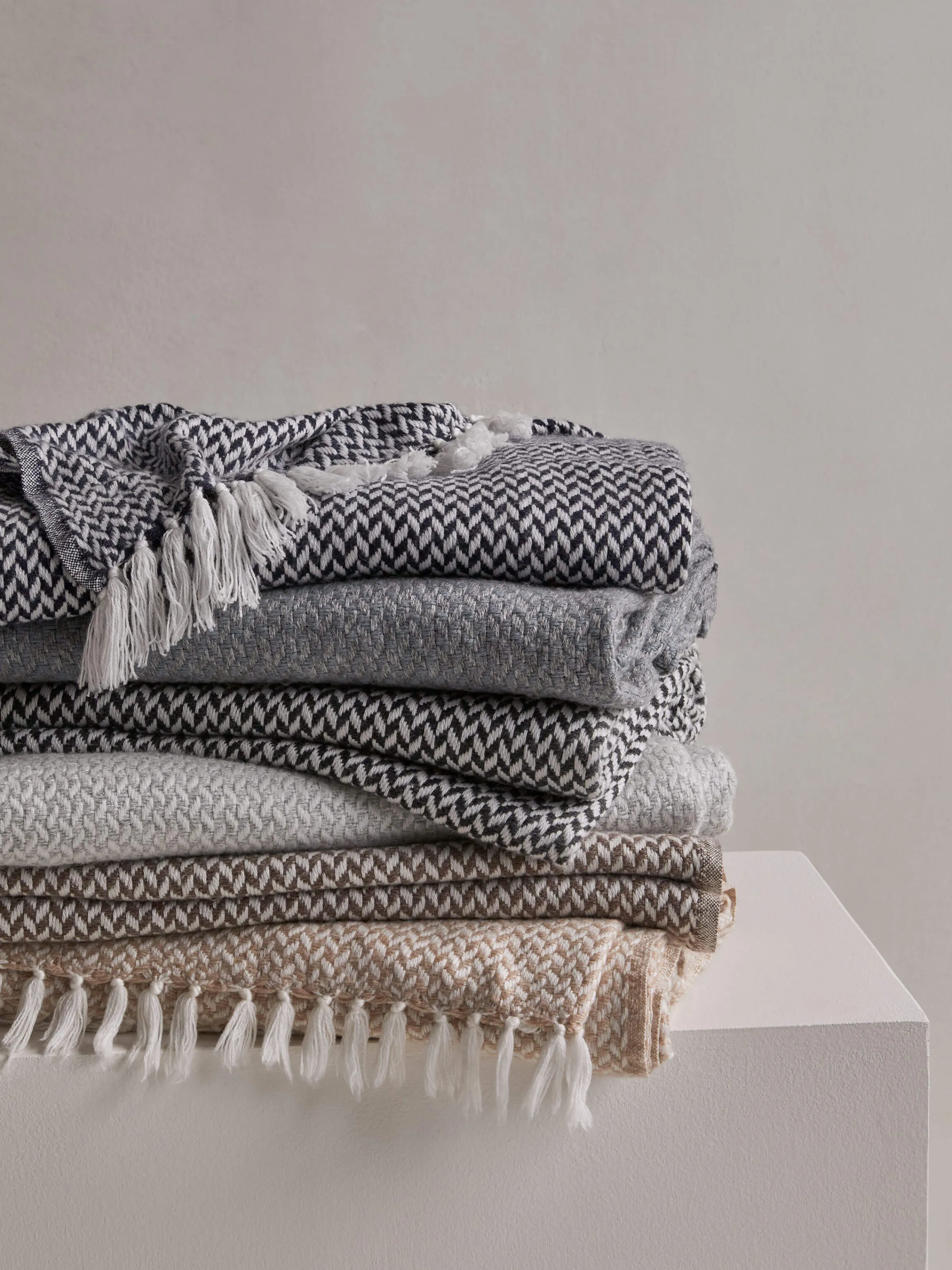 L&M Home Copenhagen Charcoal Pure Cashmere Throw Flash Sale